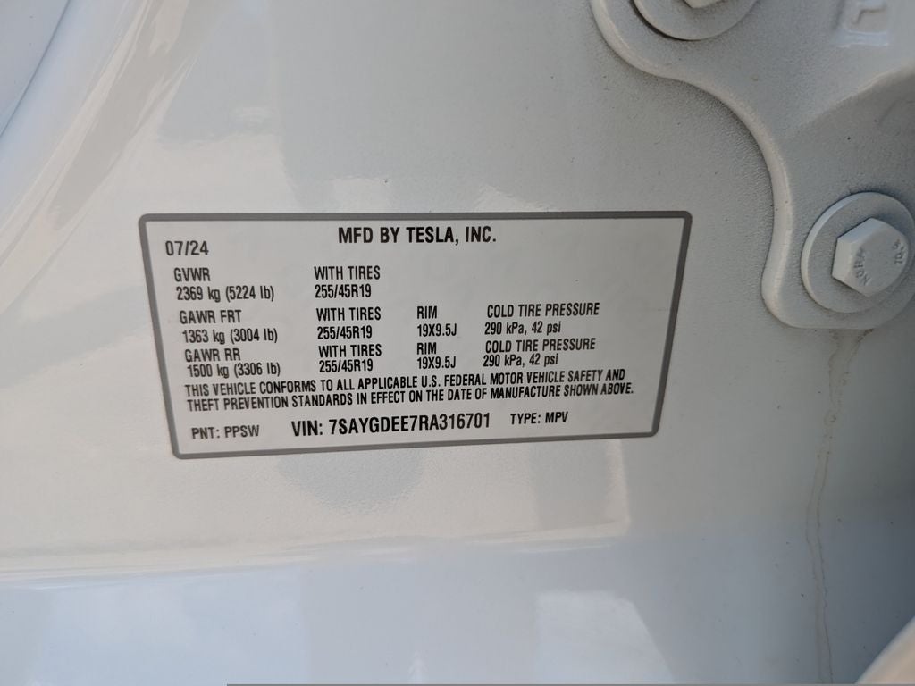 2024 Tesla Model Y Long Range