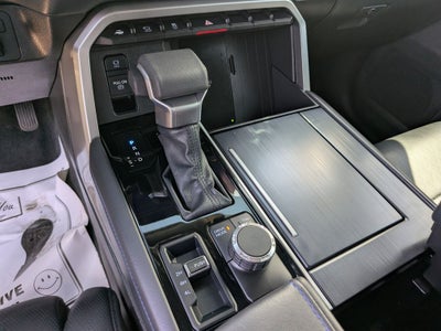 2025 Toyota Sequoia Platinum