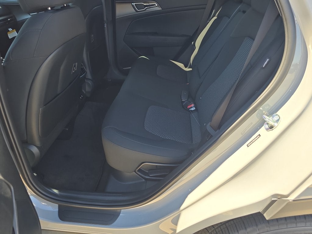 2027 Kia Sportage Hybrid S