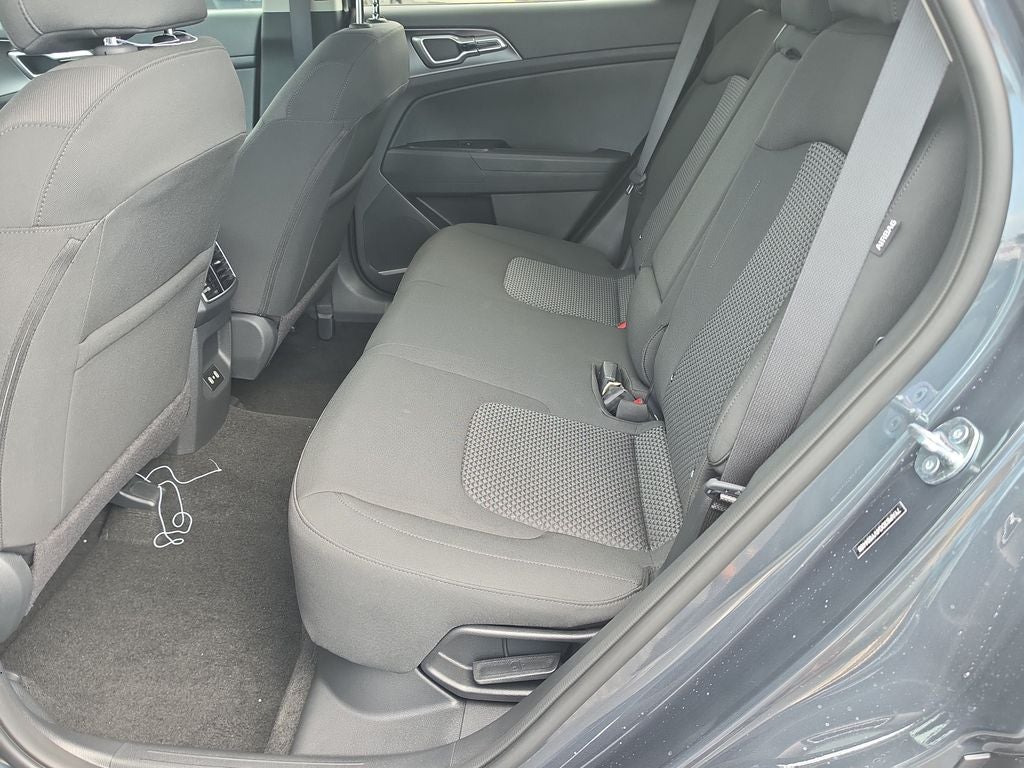 2027 Kia Sportage Hybrid LX