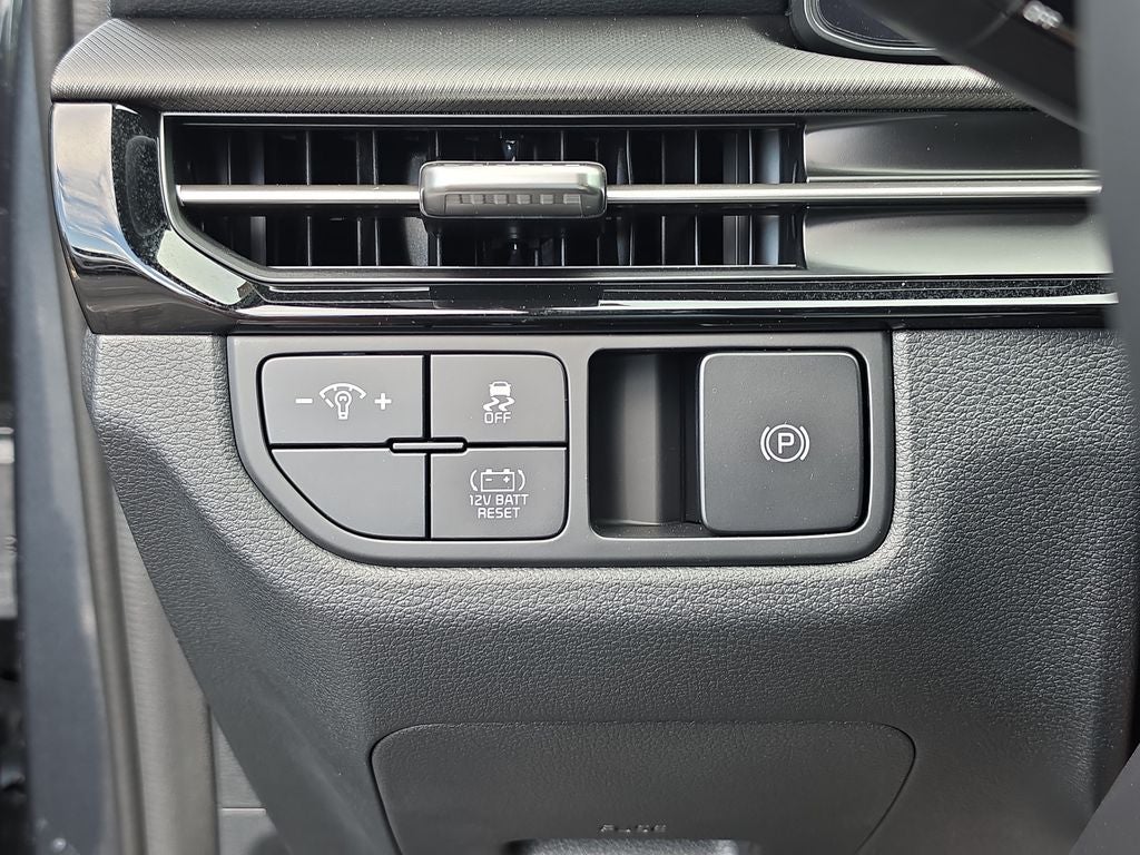 2027 Kia Sportage Hybrid LX