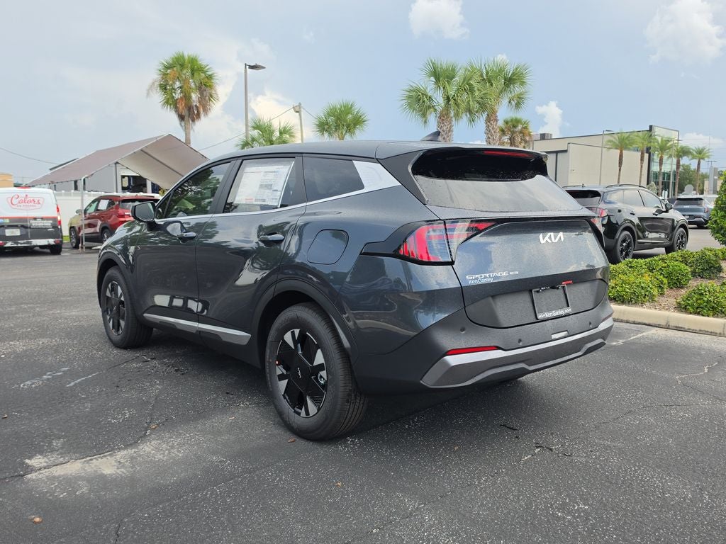 2027 Kia Sportage Hybrid LX