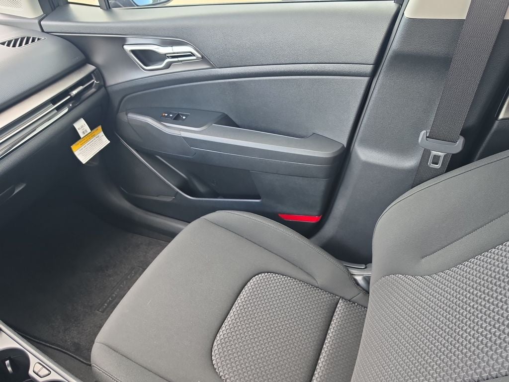 2027 Kia Sportage Hybrid LX
