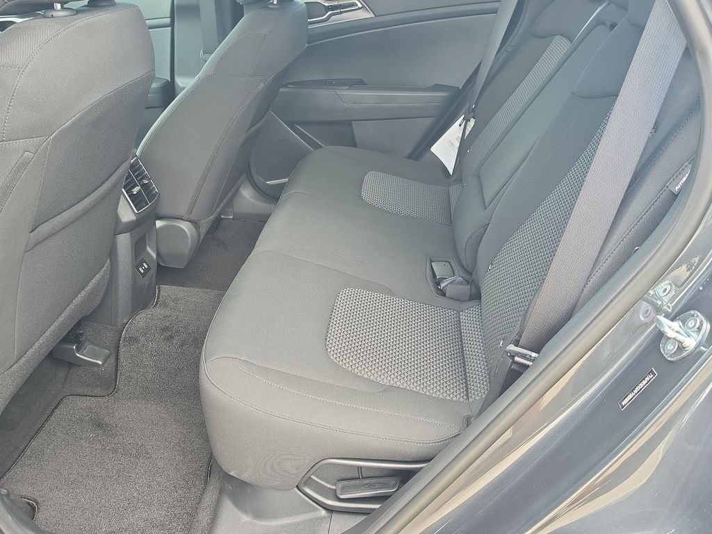 2027 Kia Sportage Hybrid LX