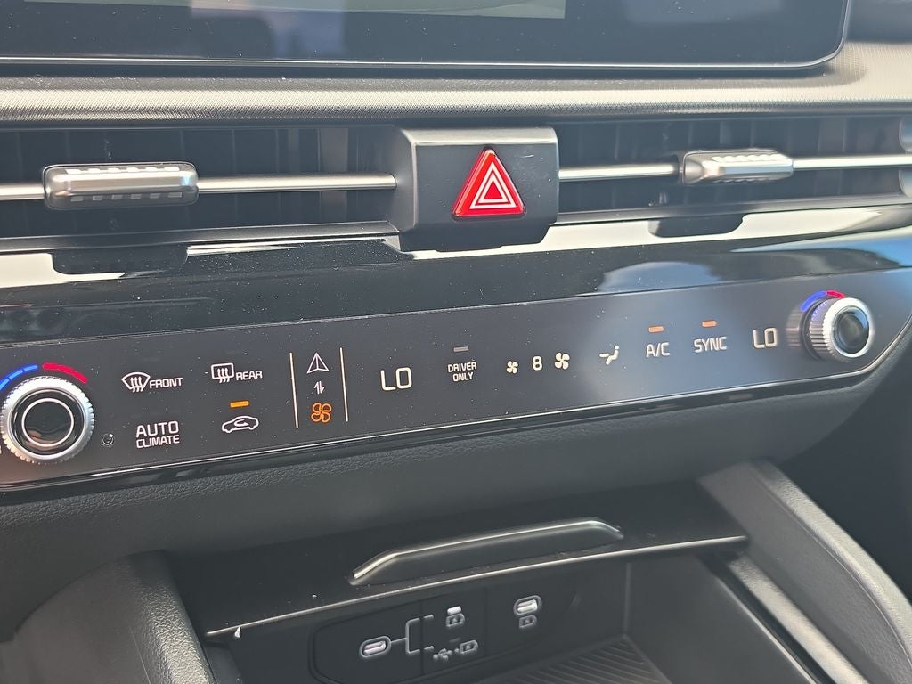 2027 Kia Sportage Hybrid LX