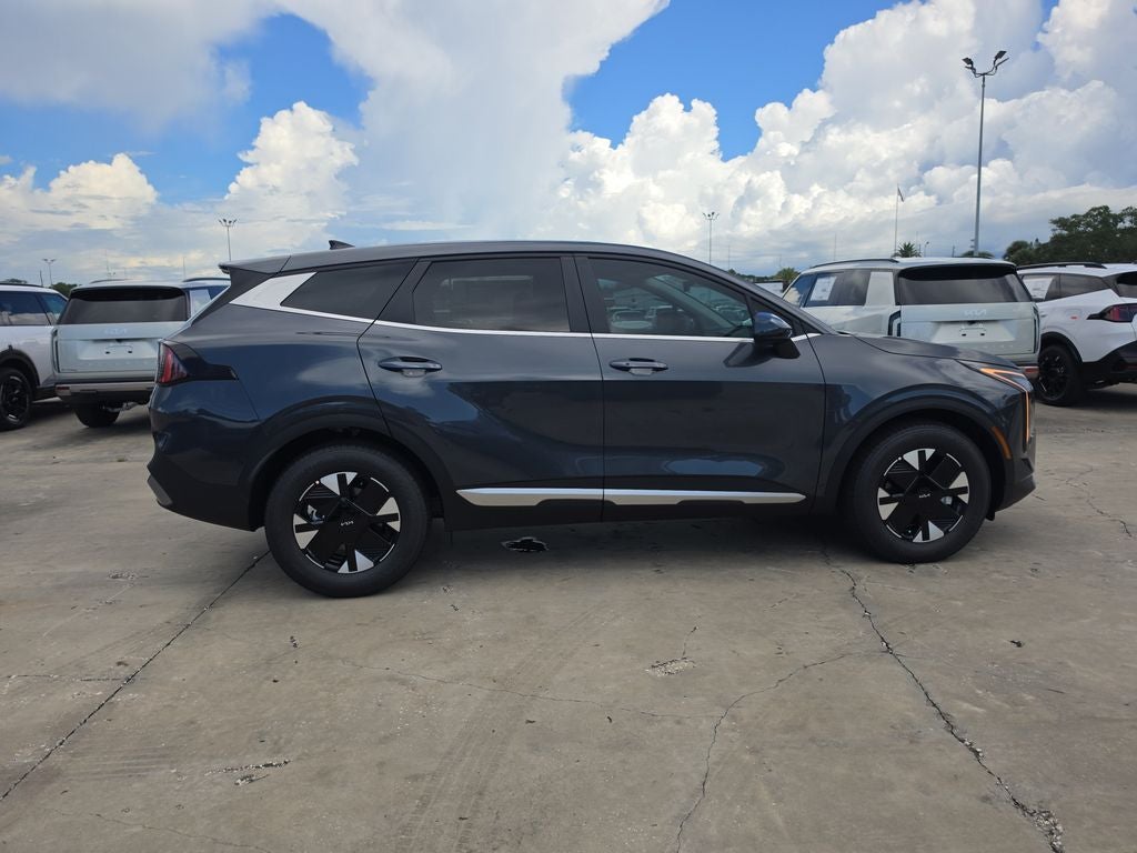 2027 Kia Sportage Hybrid LX