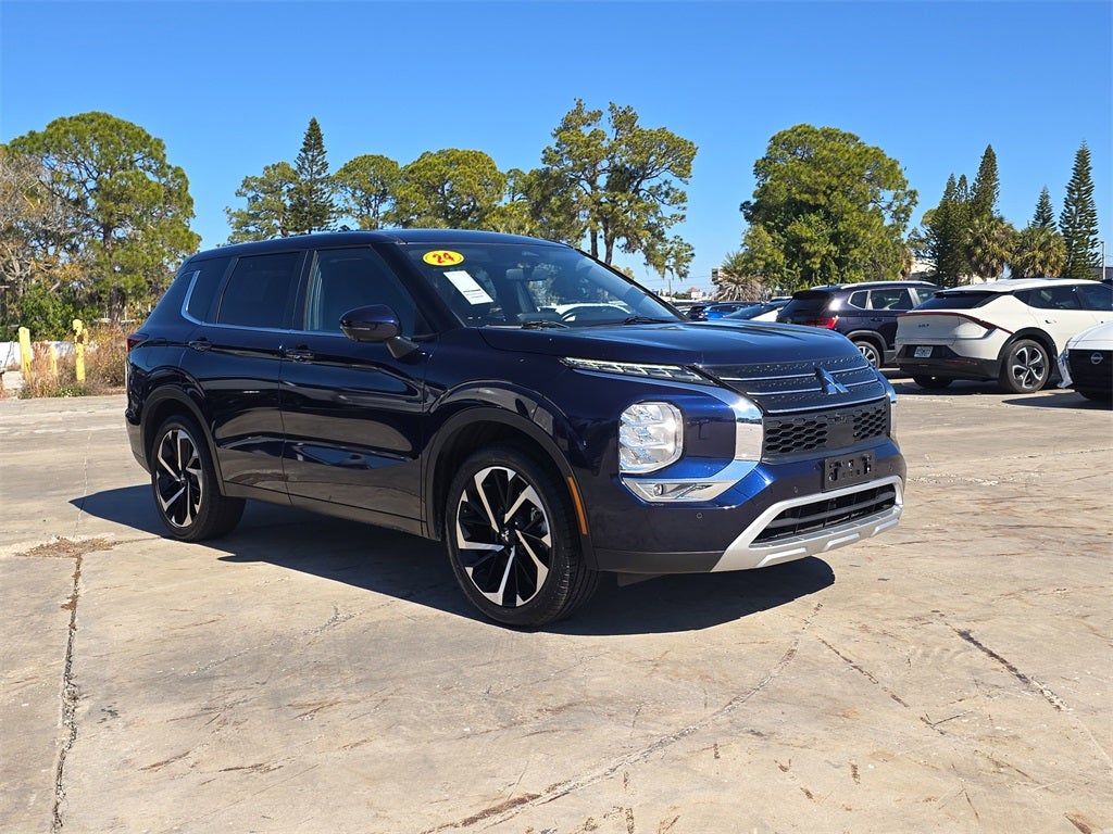 2024 Mitsubishi Outlander SE