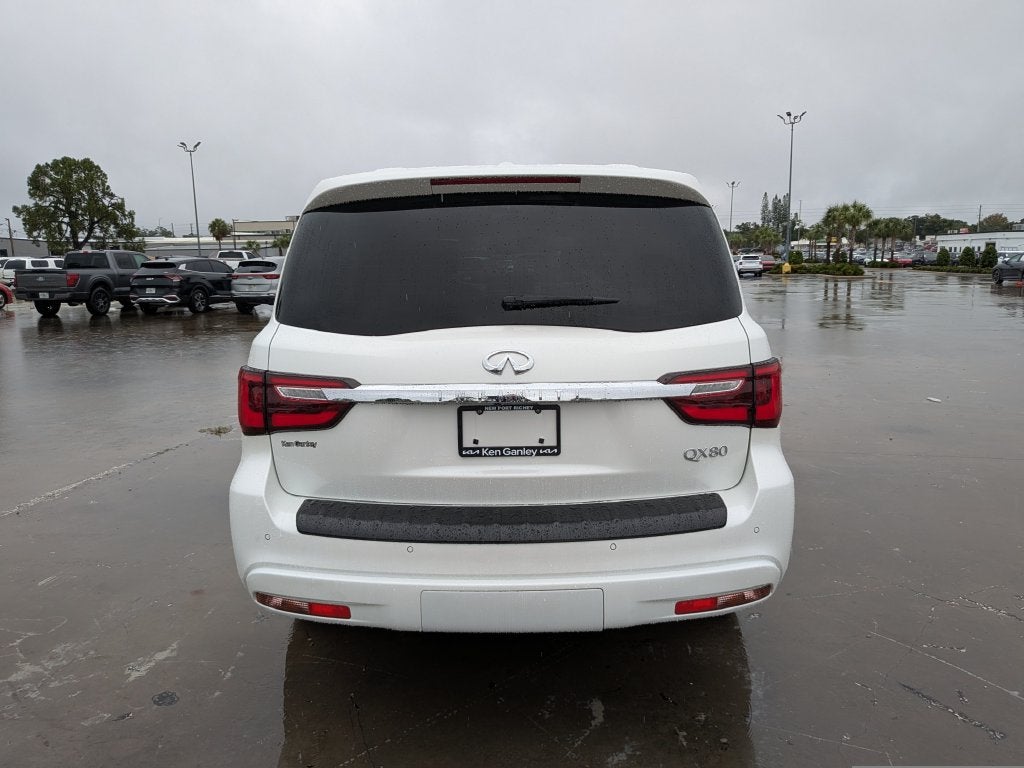 2022 INFINITI QX80 Sensory