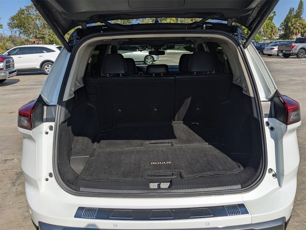 2025 Nissan Rogue SL