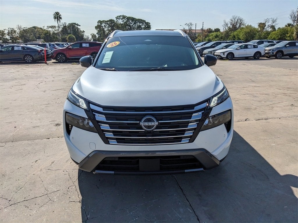 2025 Nissan Rogue SL