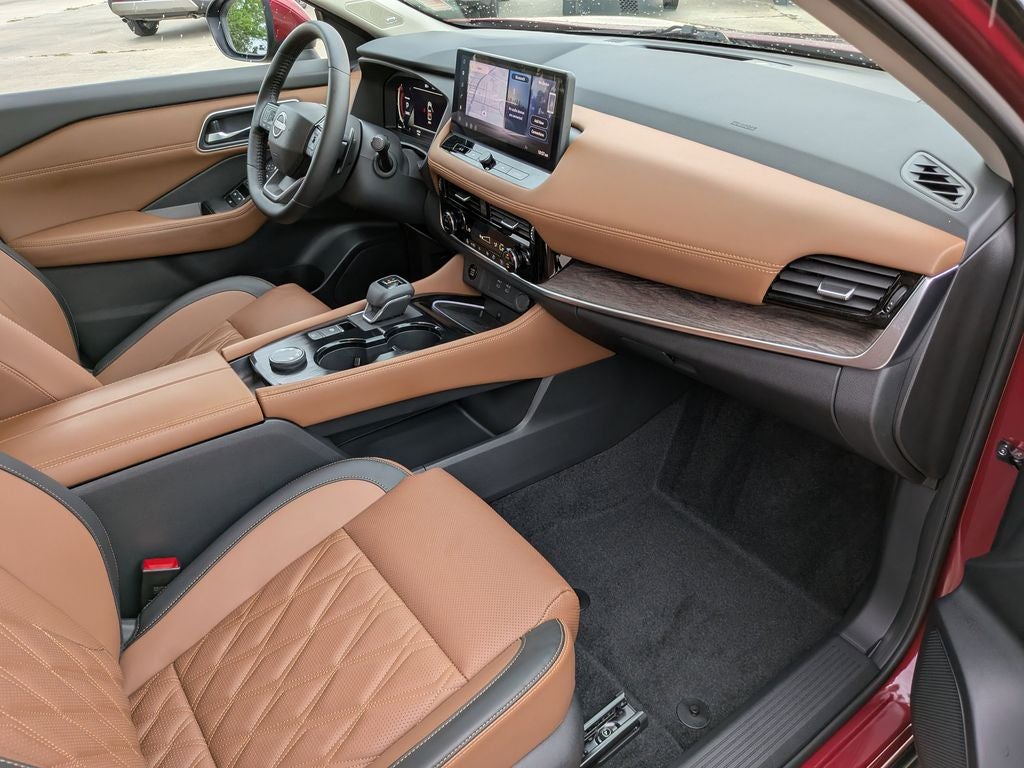 2025 Nissan Rogue Platinum