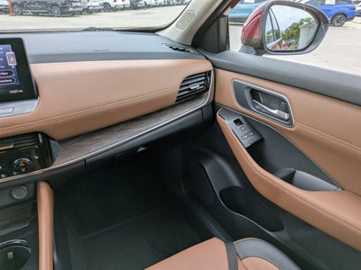 2025 Nissan Rogue Platinum