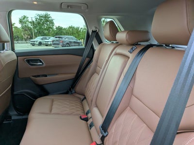 2025 Nissan Rogue Platinum