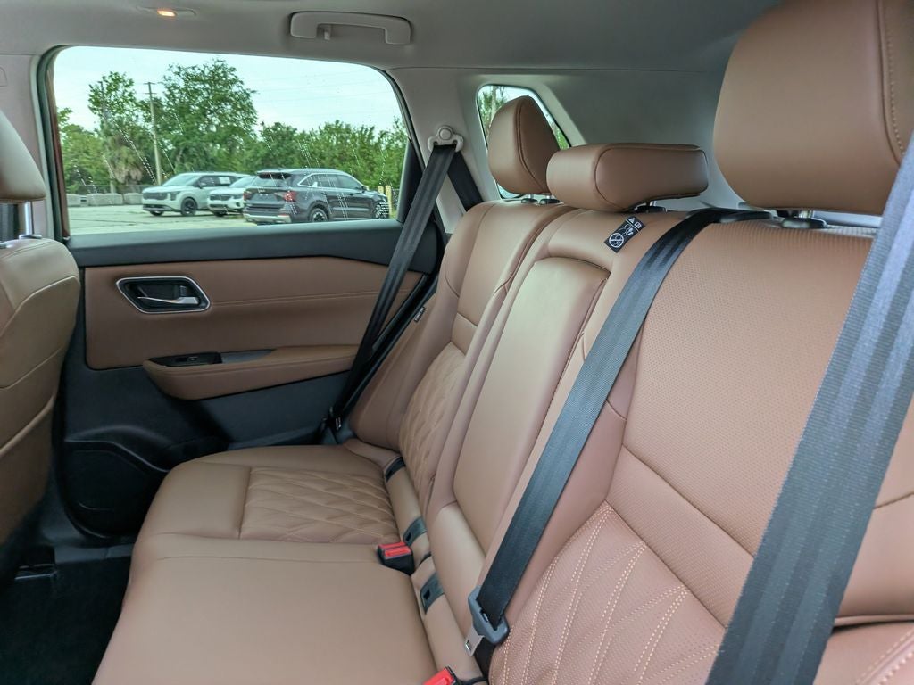 2025 Nissan Rogue Platinum