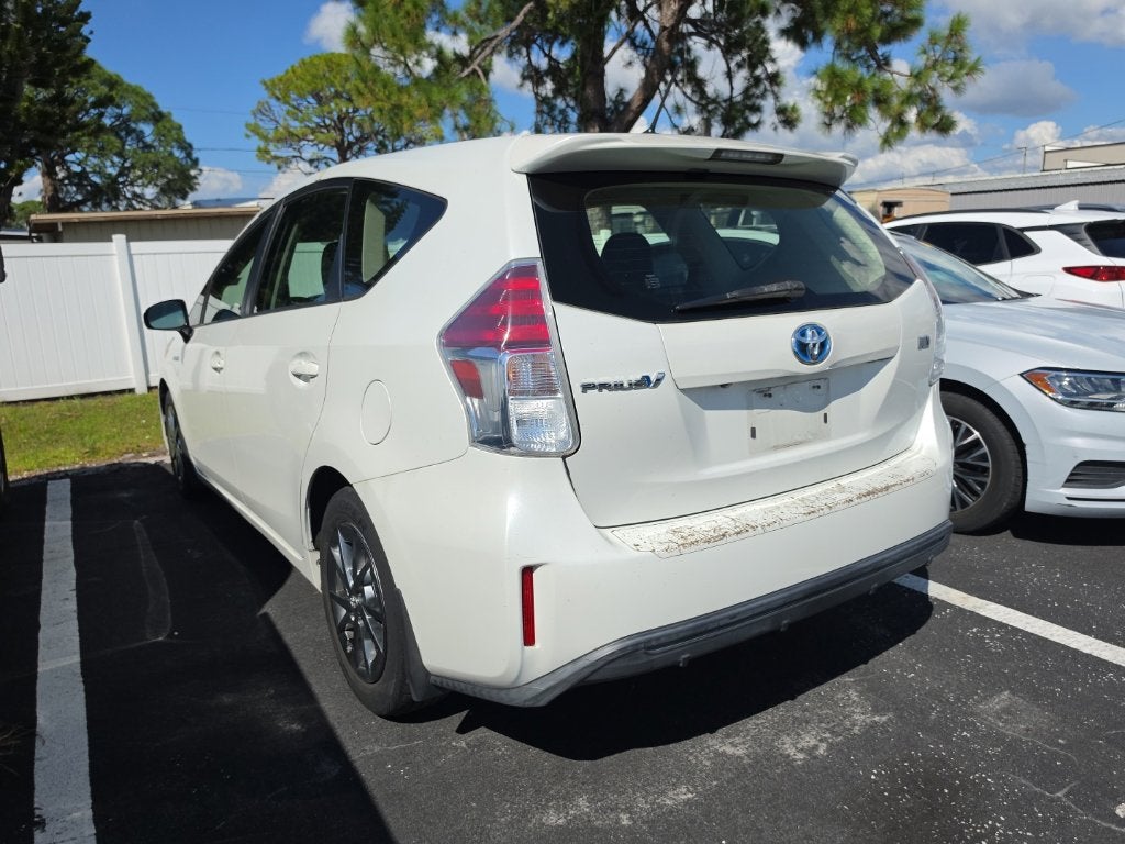 2015 Toyota Prius v Three