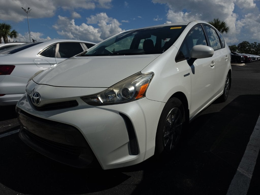 2015 Toyota Prius v Three