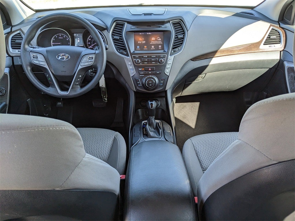 2017 Hyundai Santa Fe SE