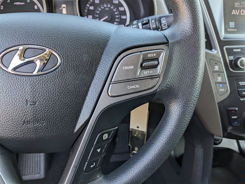 2017 Hyundai Santa Fe SE