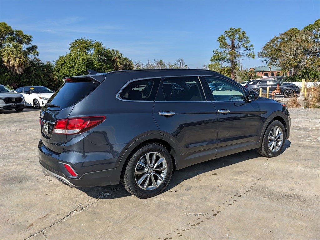 2017 Hyundai Santa Fe SE