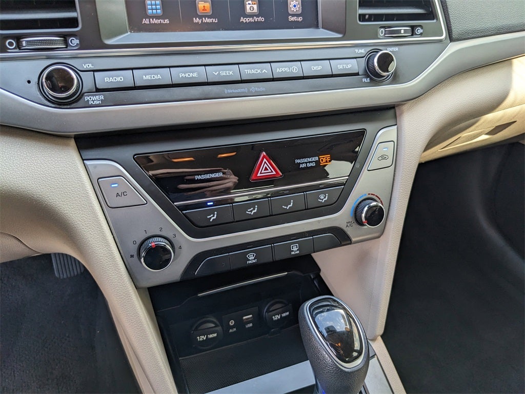 2017 Hyundai Elantra SE