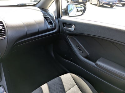 2017 Kia Forte5 LX
