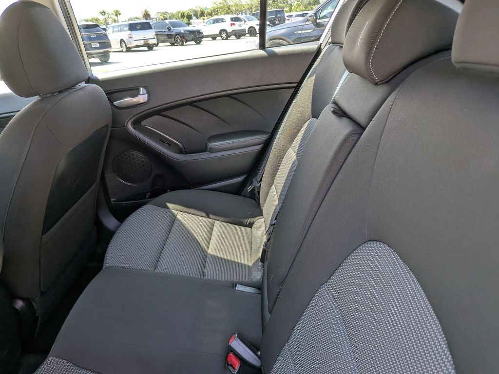 2017 Kia Forte5 LX