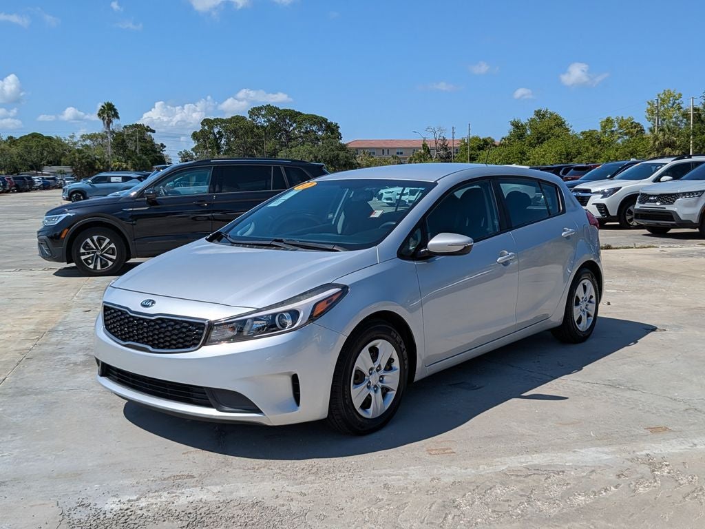 2017 Kia Forte5 LX