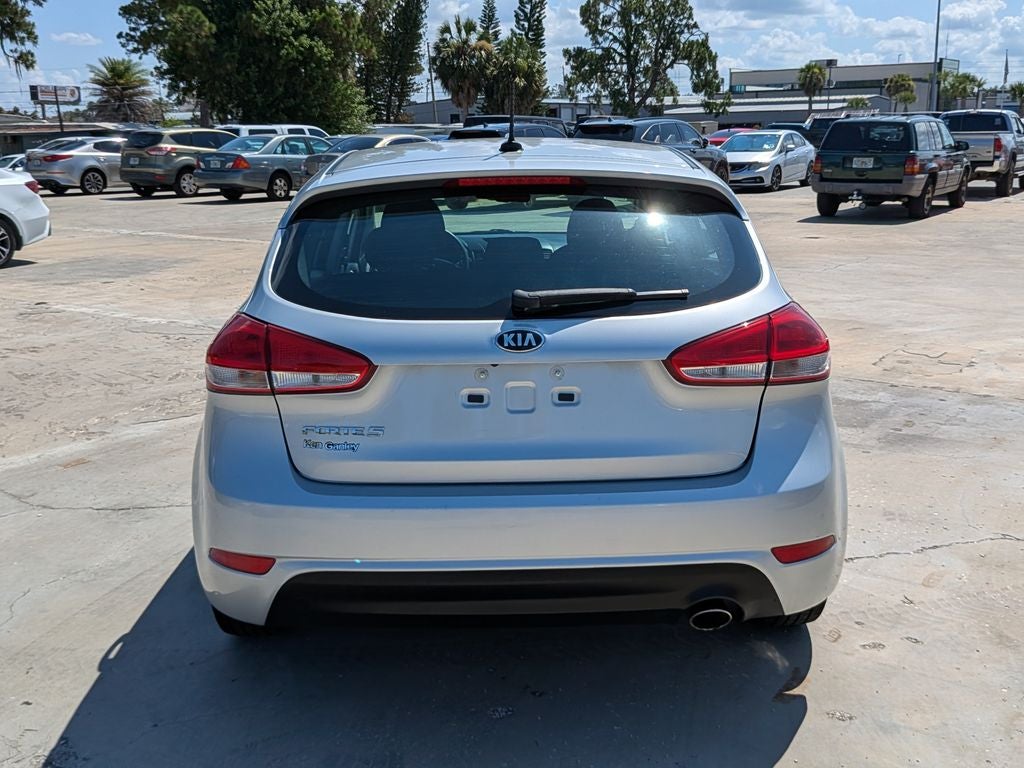 2017 Kia Forte5 LX