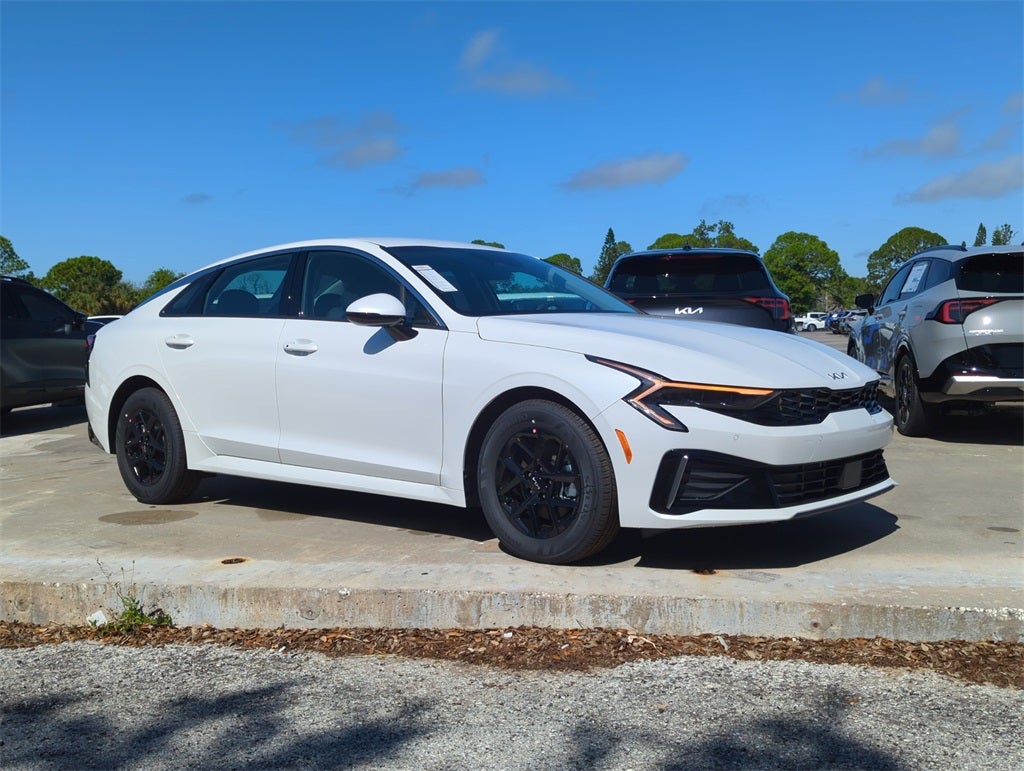 2026 Kia K5 LXS