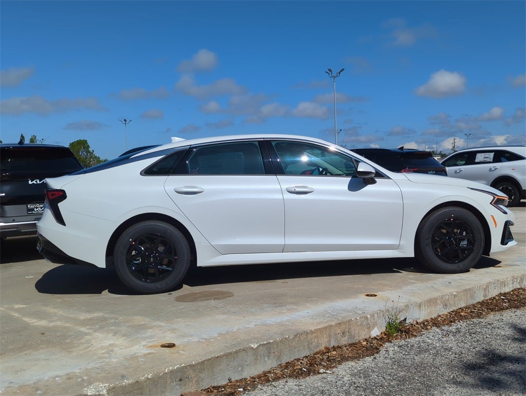 2026 Kia K5 LXS