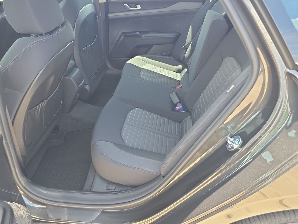 2026 Kia K5 LXS