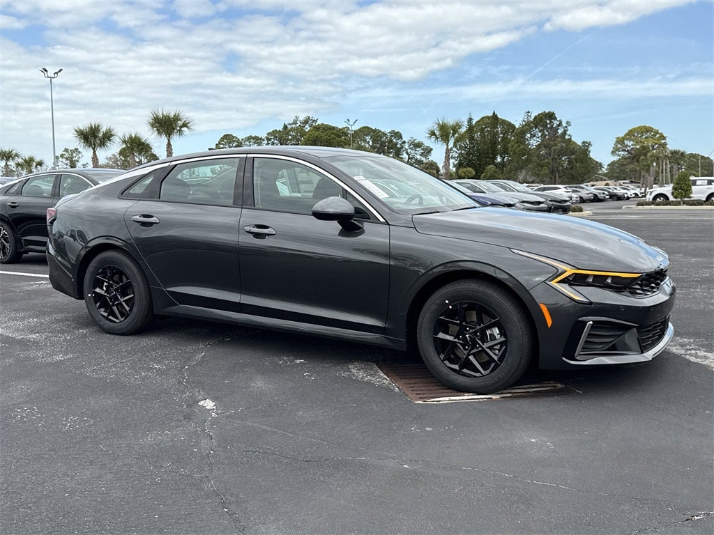 2026 Kia K5 LXS