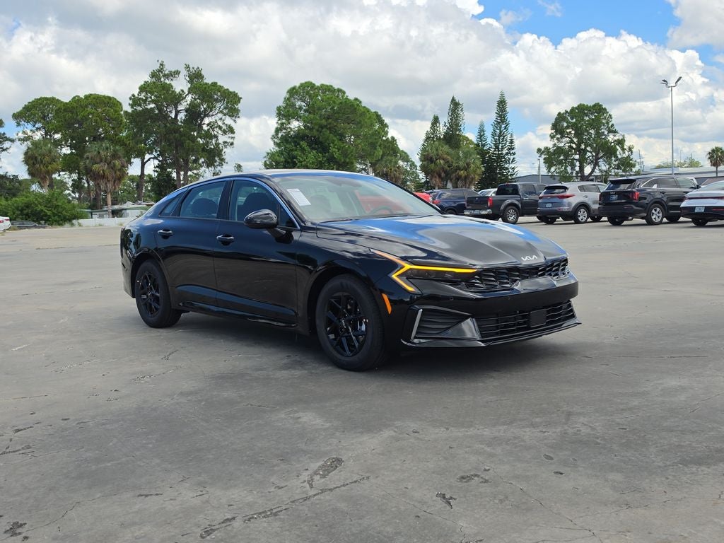 2026 Kia K5 LXS
