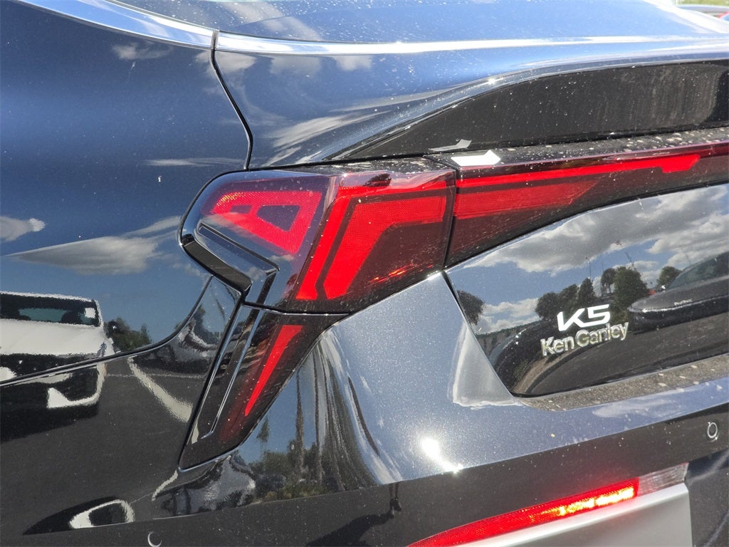 2026 Kia K5 EX