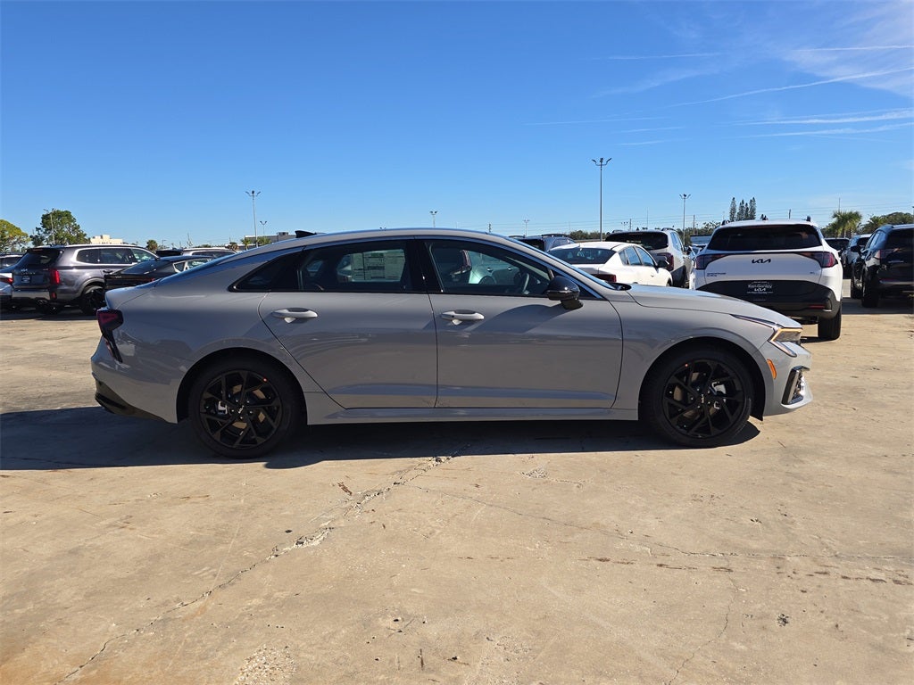 2026 Kia K5 GT-Line