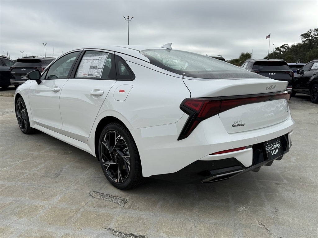 2026 Kia K5 GT-Line
