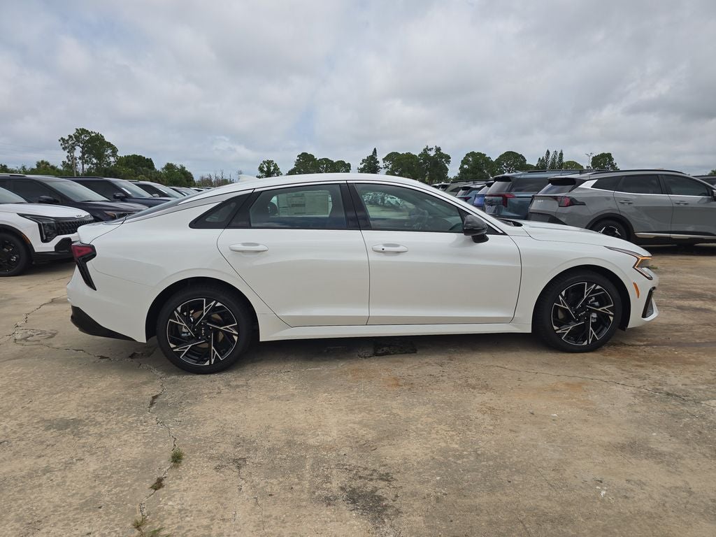 2026 Kia K5 GT-Line