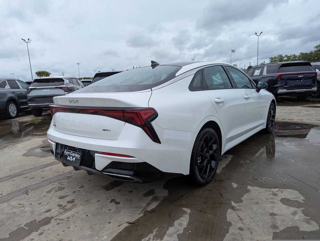 2026 Kia K5 GT-Line