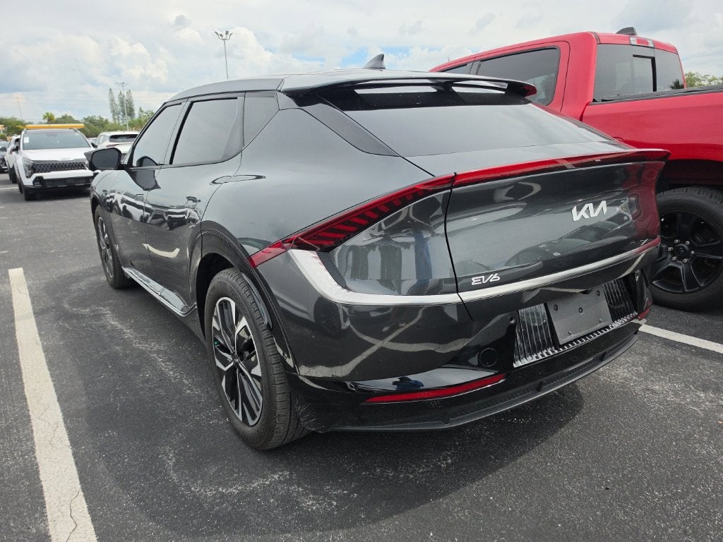 2024 Kia EV6 Wind