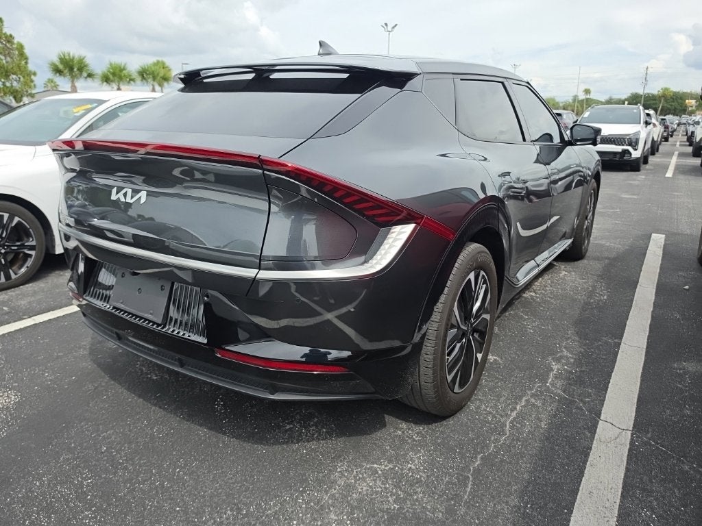 2024 Kia EV6 Wind