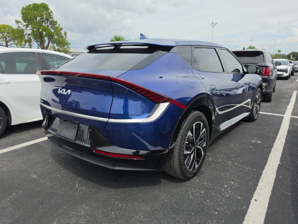 2023 Kia EV6 Wind