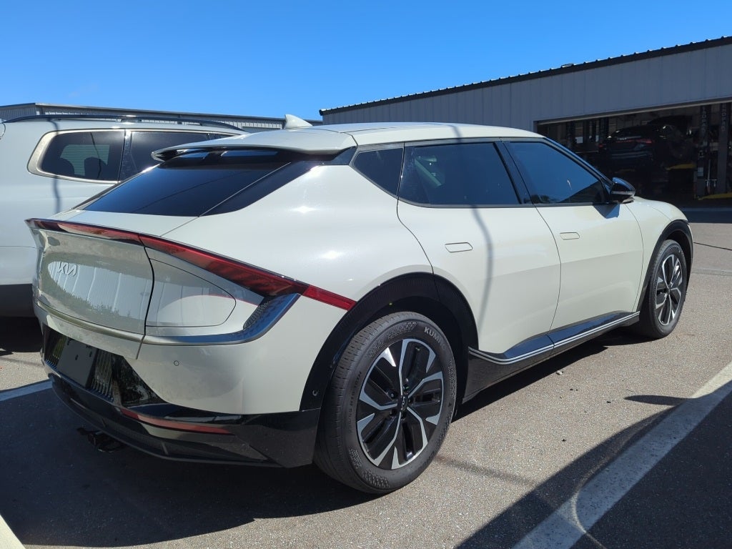 2023 Kia EV6 Wind