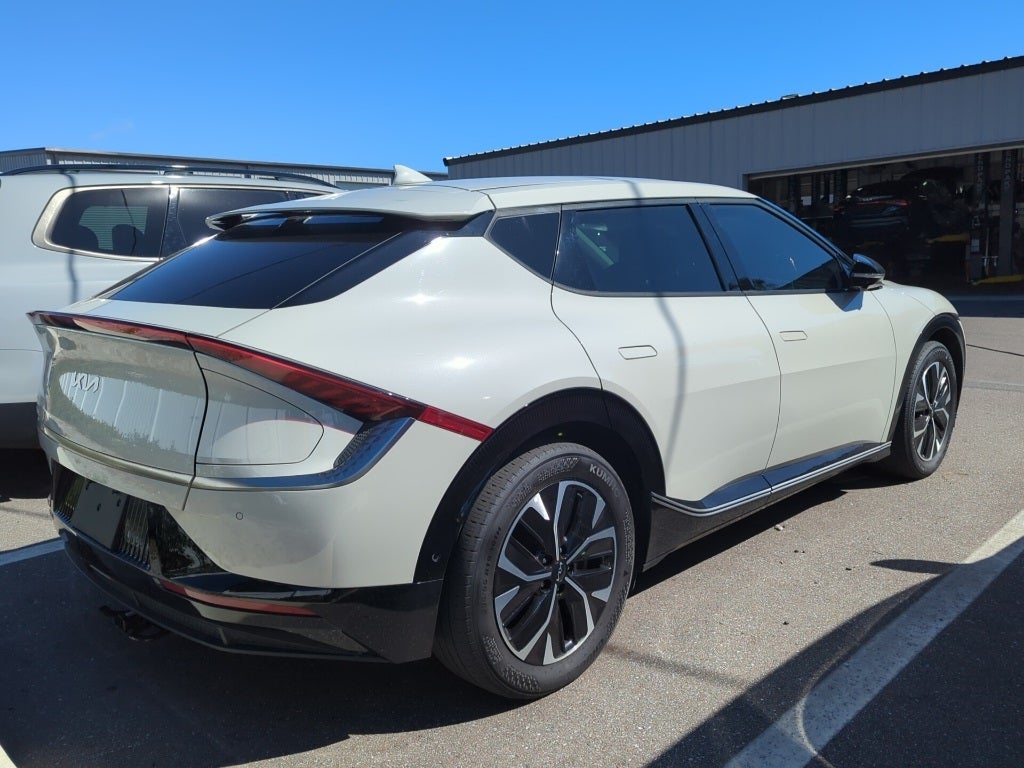 2023 Kia EV6 Wind