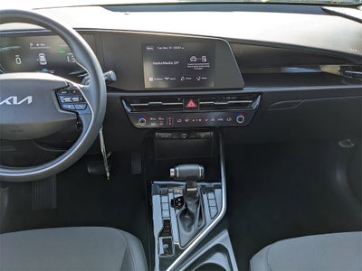 2025 Kia Niro LX
