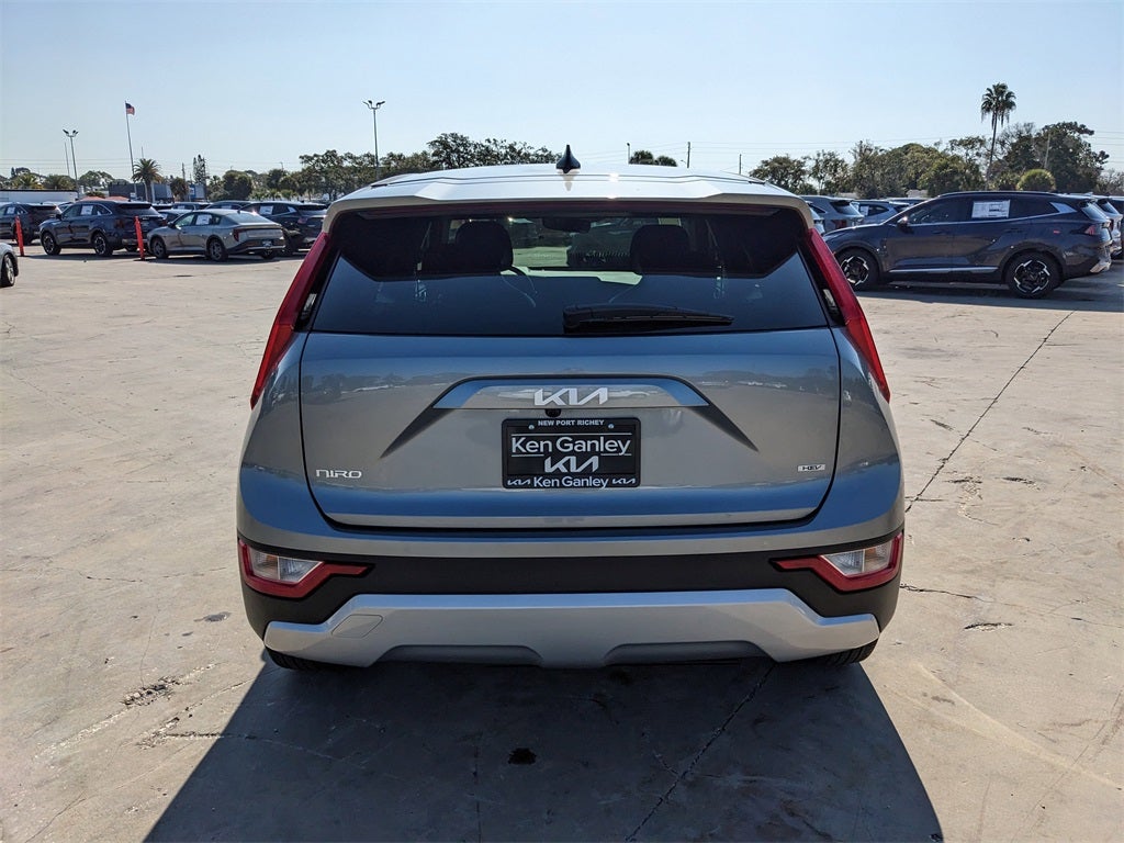 2025 Kia Niro LX
