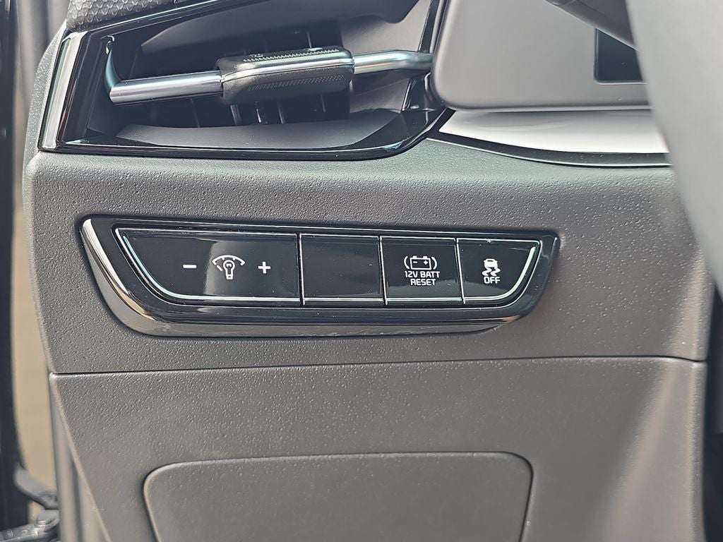 2026 Kia Niro LX