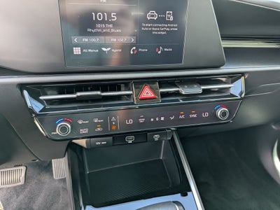 2025 Kia Niro LX