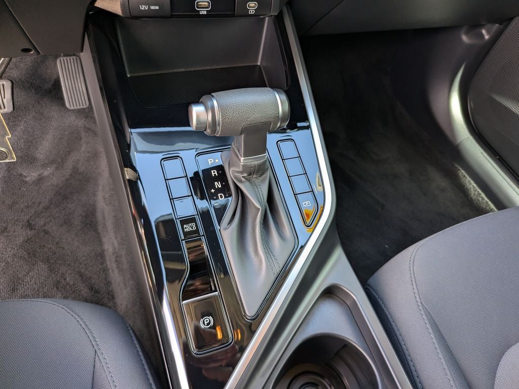 2025 Kia Niro LX