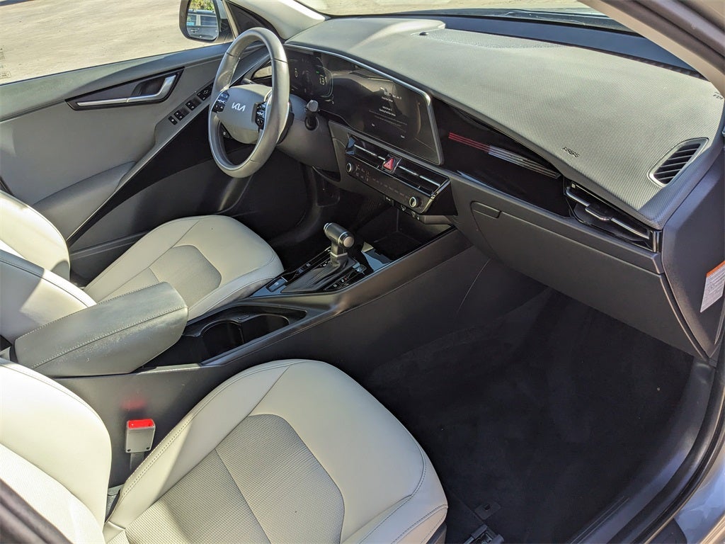 2025 Kia Niro EX