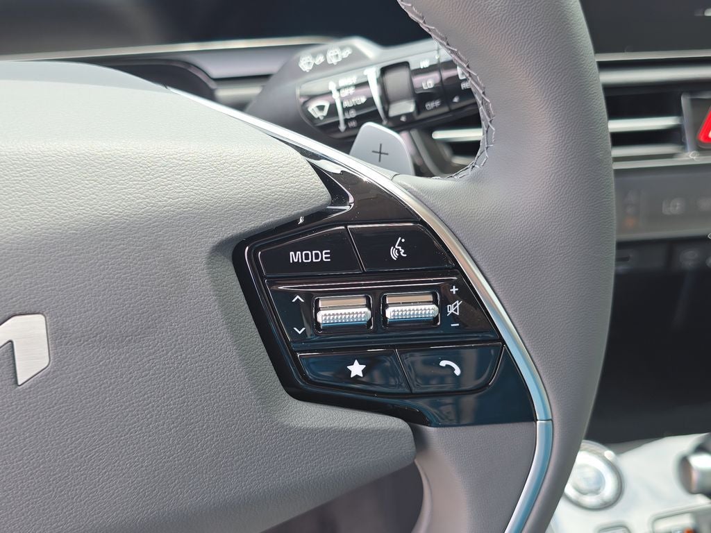 2026 Kia Niro EX